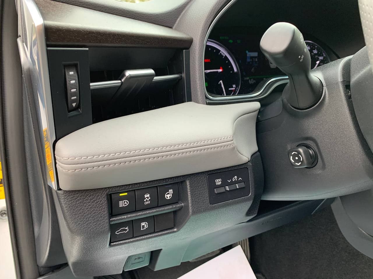Toyota Avalon 2019 — Миниатюра 9