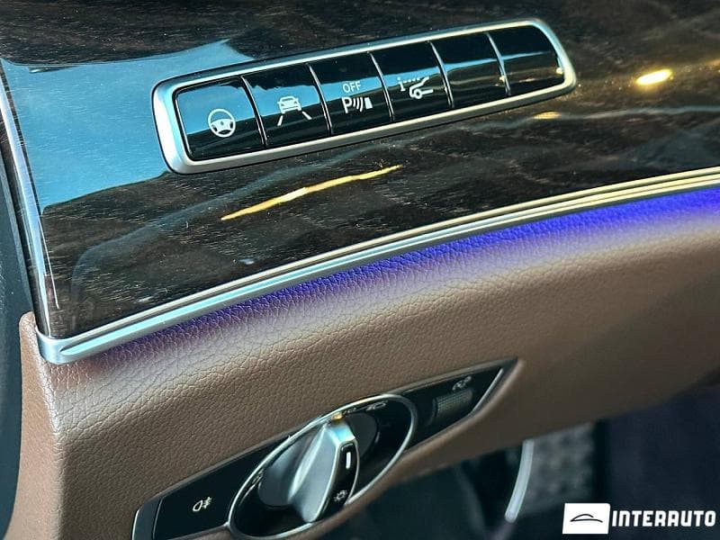 2017 Mercedes E 220 — Miniatură 8