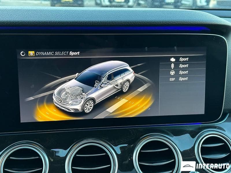 2017 Mercedes E 220 — Miniatură 16