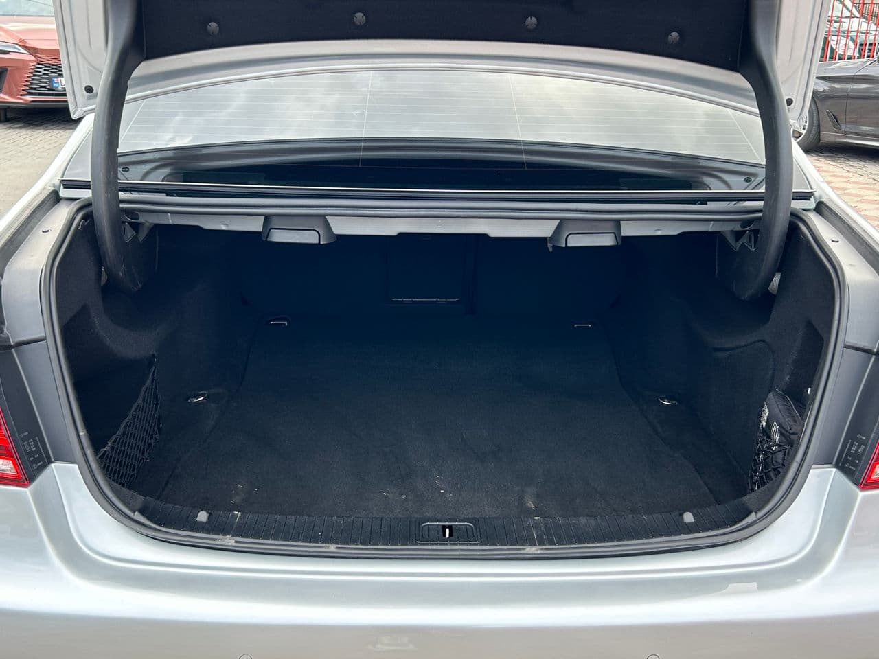 2013 Mercedes E 200 — Miniatură 17