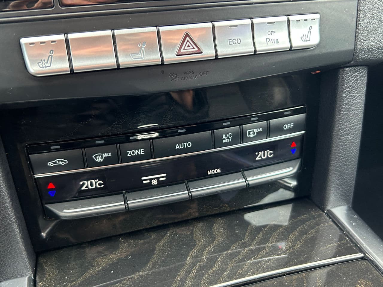 2013 Mercedes E 200 — Miniatură 14