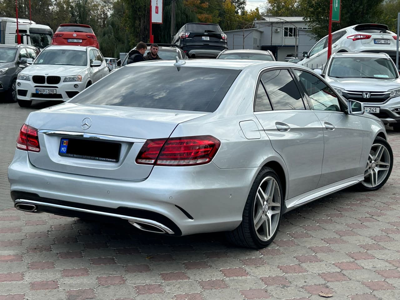 2013 Mercedes E 200 — Miniatură 3