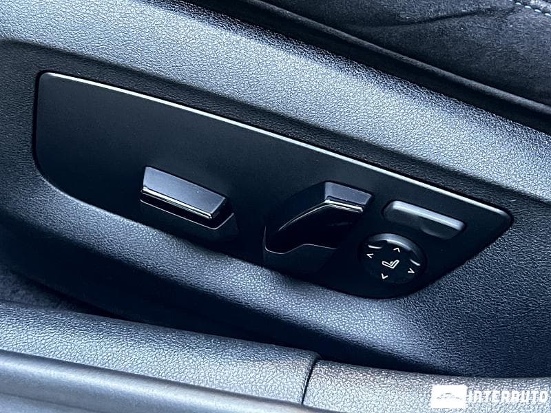 2021 BMW 545e — Miniatură 14