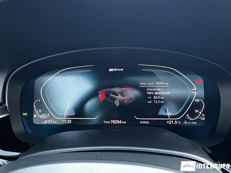 2021 BMW 545e — Miniatură 8