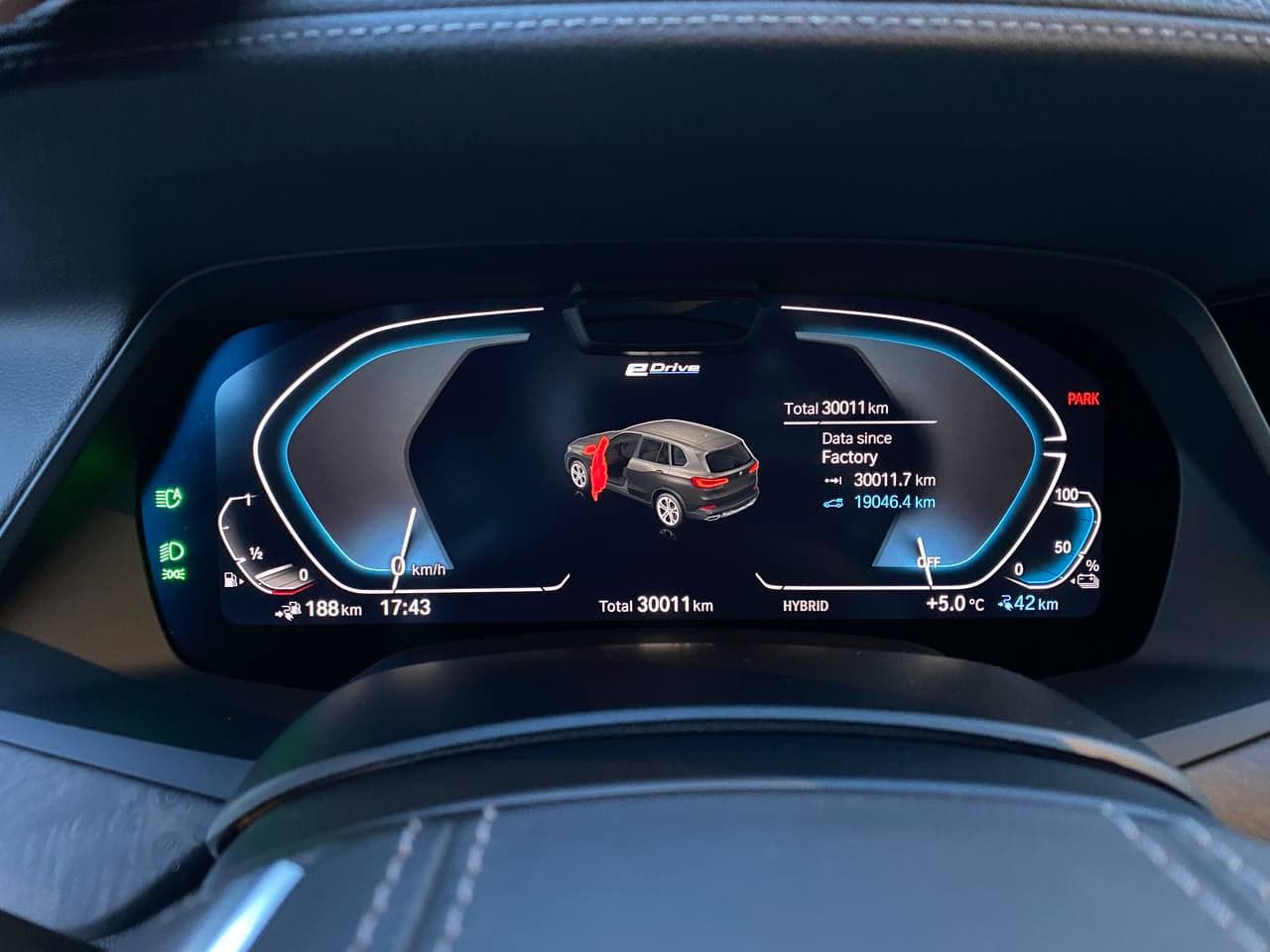 2021 BMW X5 4.5e — Miniatură 10