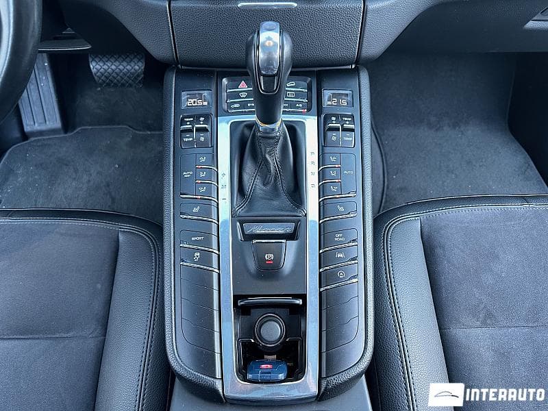 Porsche Macan 2018 — Миниатюра 12