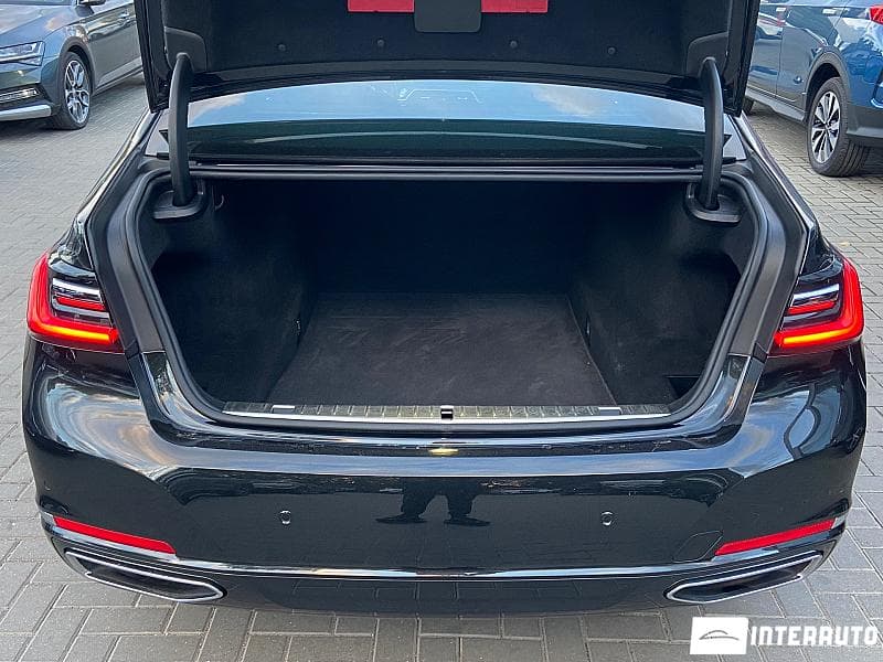 2021 BMW 730 — Miniatură 5