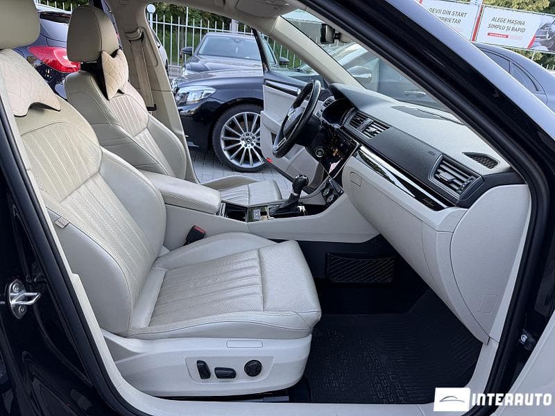 2017 Skoda Superb — Miniatură 6