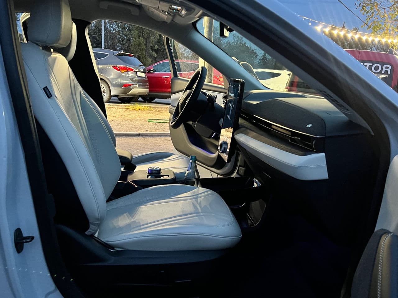 2021 Ford Mustang Mach-E — Miniatură 13