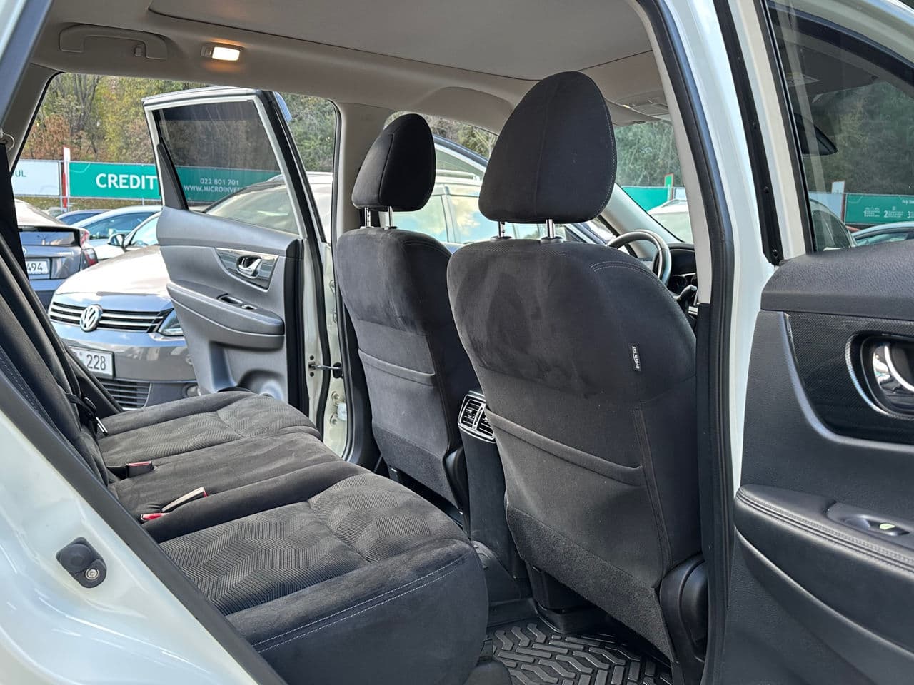 2016 Nissan X-Trail — Miniatură 8