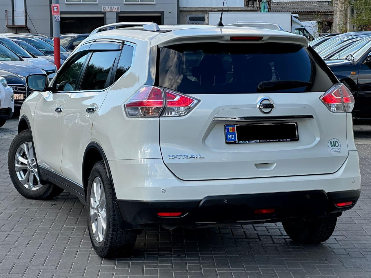 2016 Nissan X-Trail — Miniatură 4