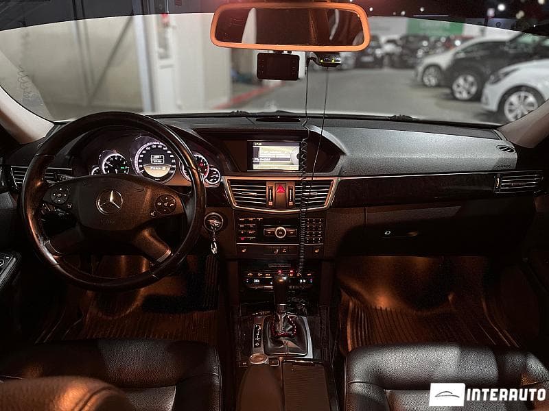 2011 Mercedes E 200 — Miniatură 7