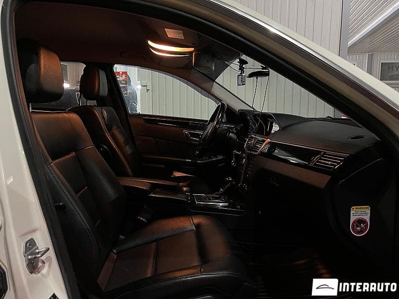 2011 Mercedes E 200 — Miniatură 16