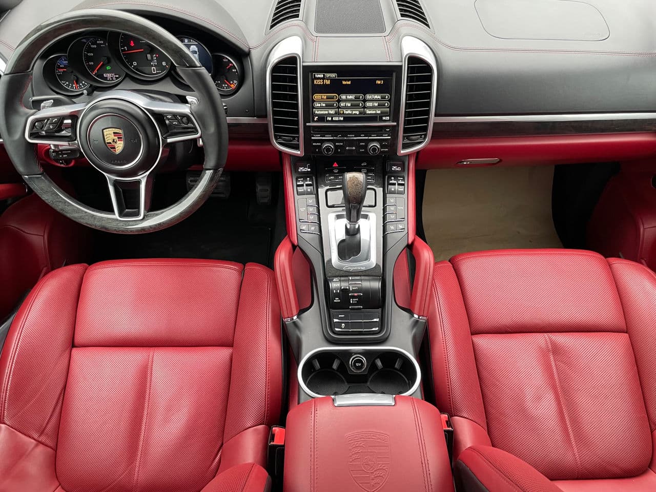 Porsche Cayenne 2015 — Миниатюра 11