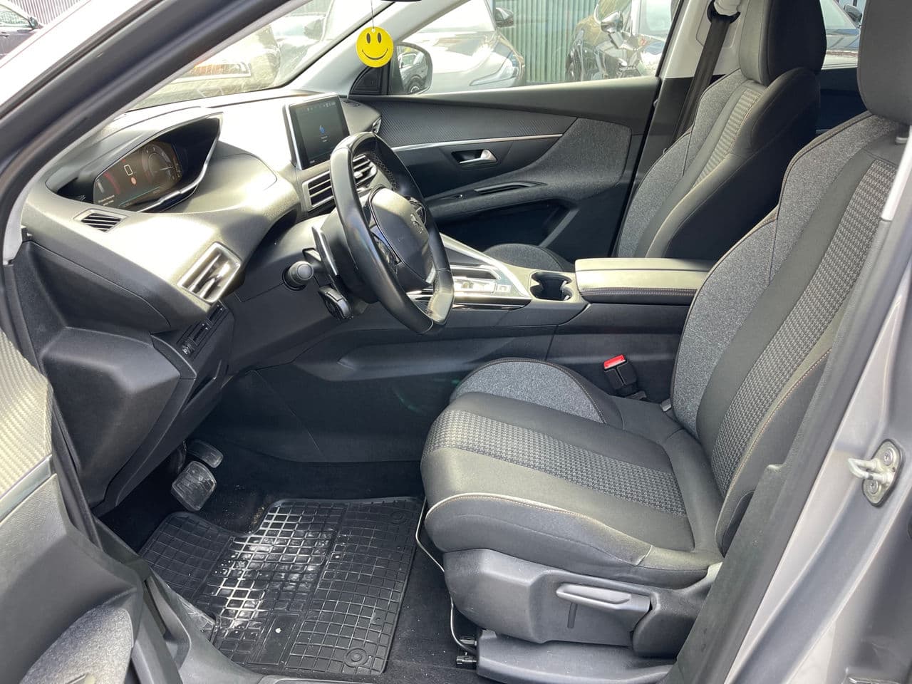 2018 Peugeot 5008 — Miniatură 13