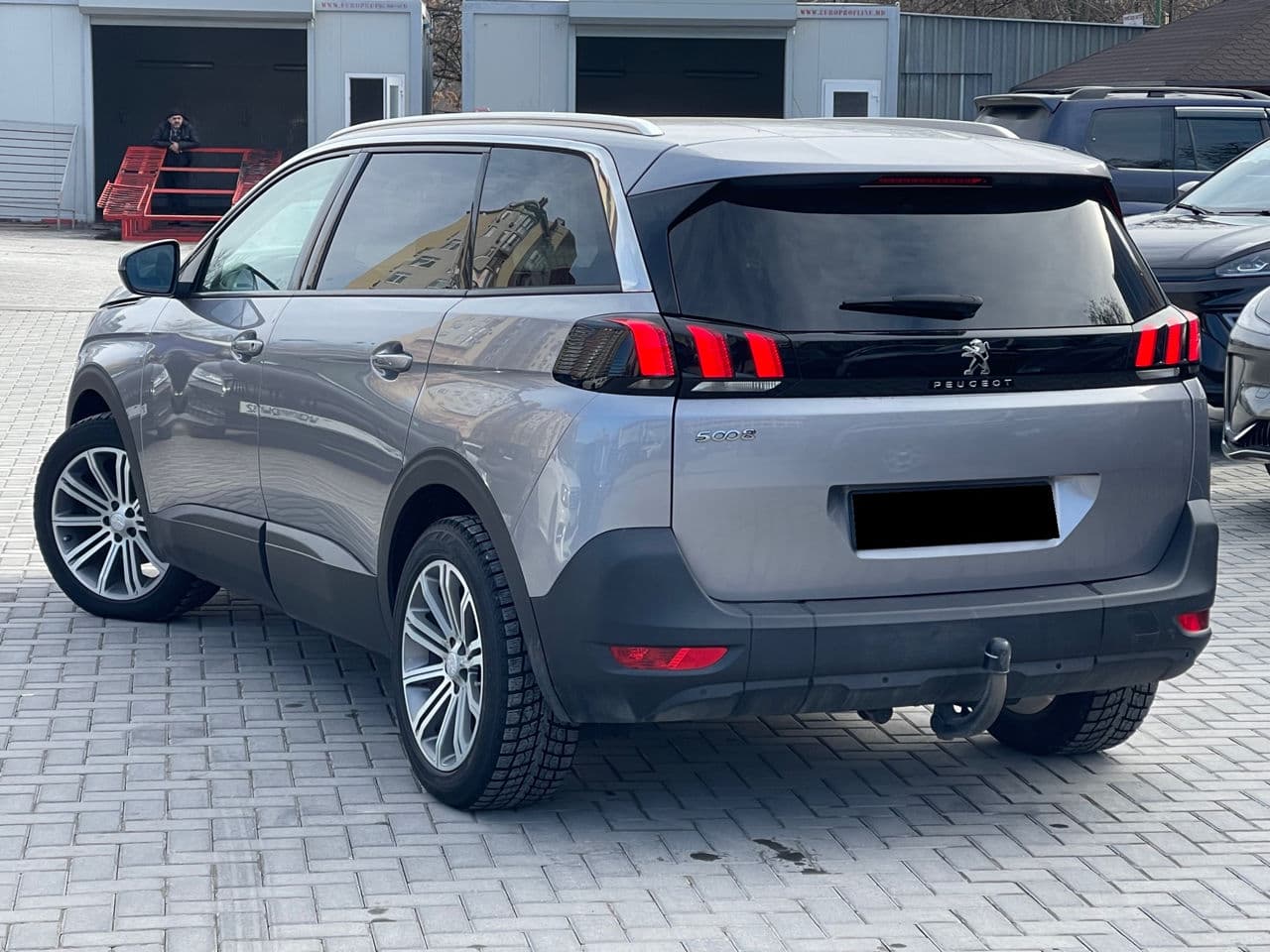2018 Peugeot 5008 — Miniatură 4