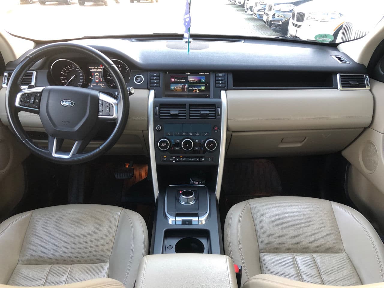 Land Rover Discovery Sport 2016 — Миниатюра 6