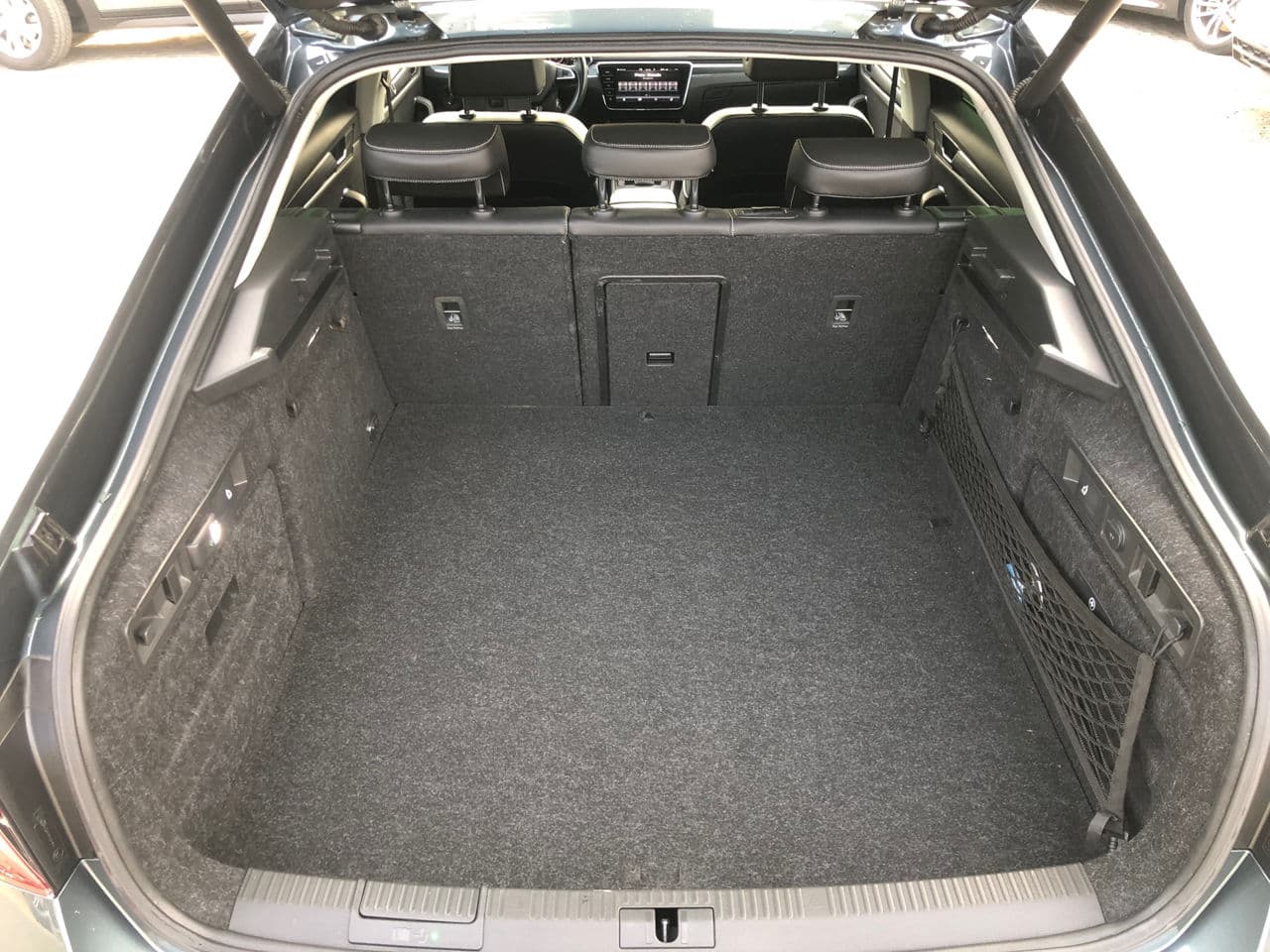 Skoda Superb 2019 — Миниатюра 21