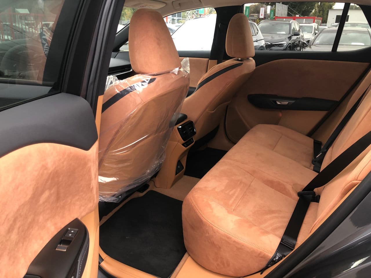 2023 Lexus RZ 450e — Miniatură 18