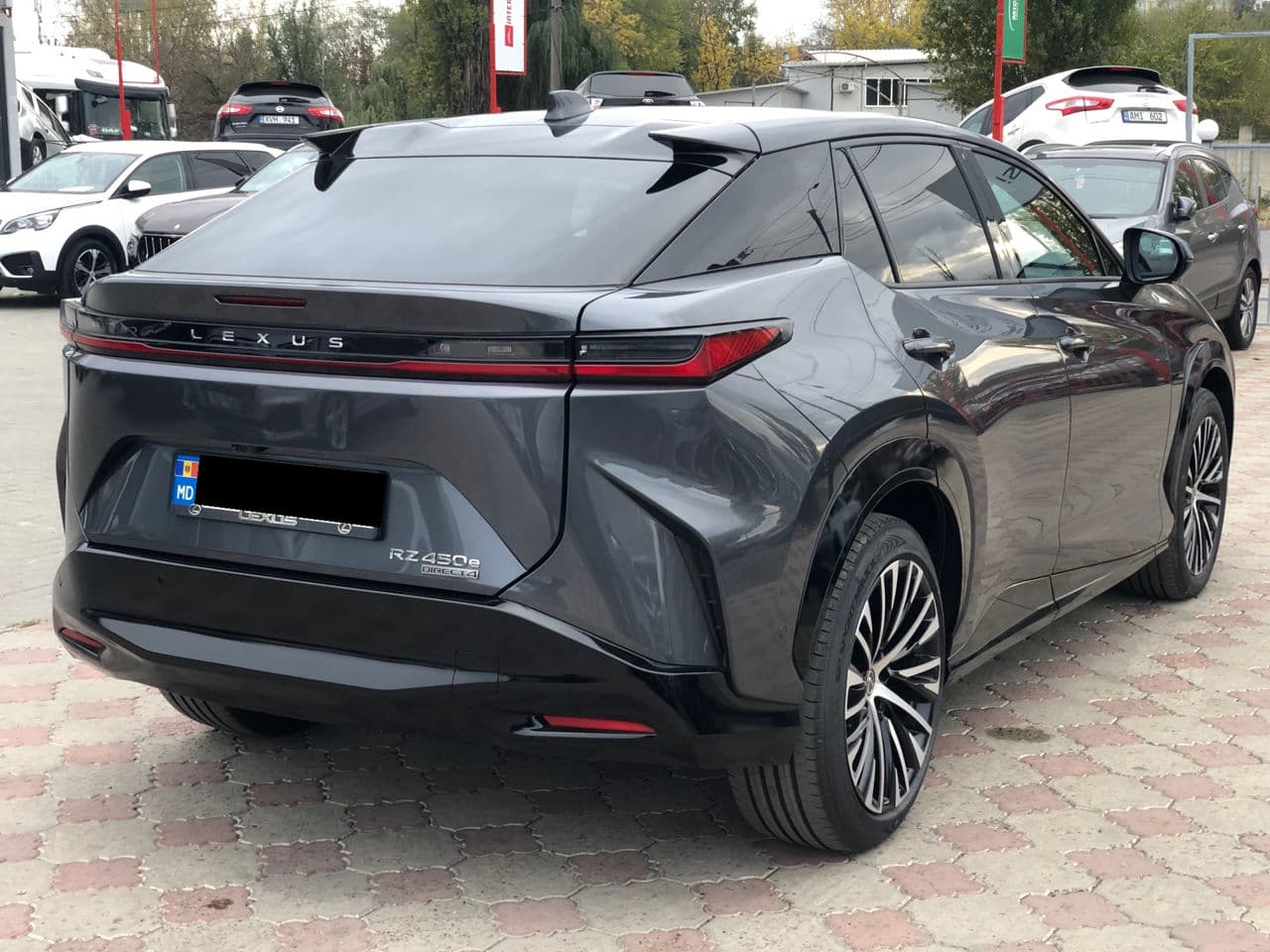 2023 Lexus RZ 450e — Miniatură 3