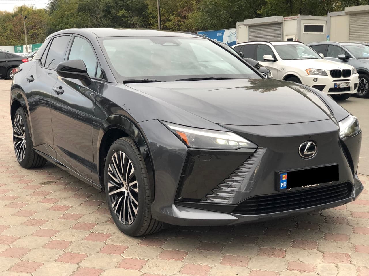 2023 Lexus RZ 450e — Miniatură 4
