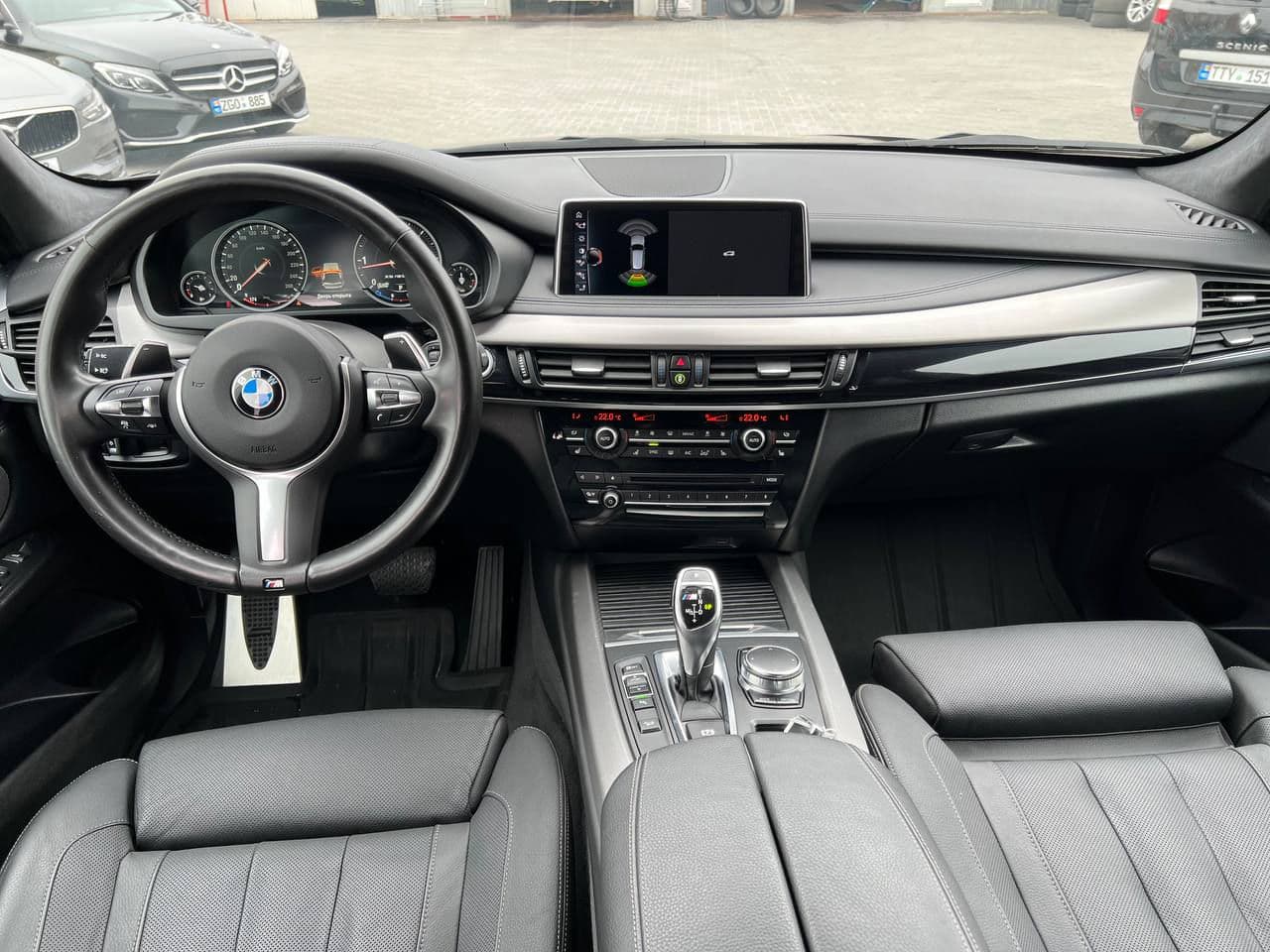 2017 BMW X5 M5.0D — Miniatură 8