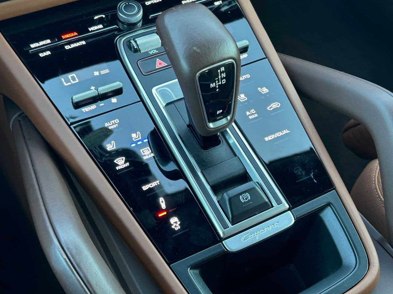 2019 Porsche Cayenne — Miniatură 14