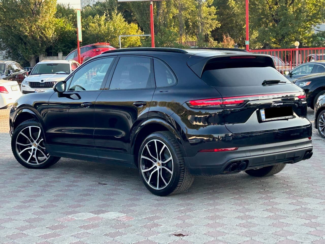2019 Porsche Cayenne — Miniatură 2