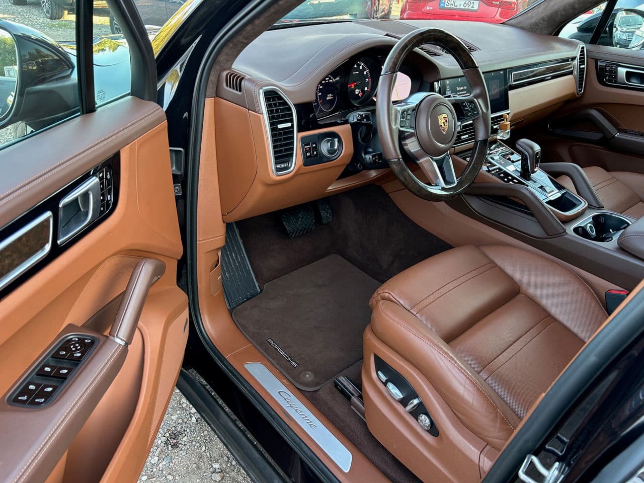2019 Porsche Cayenne — Miniatură 5