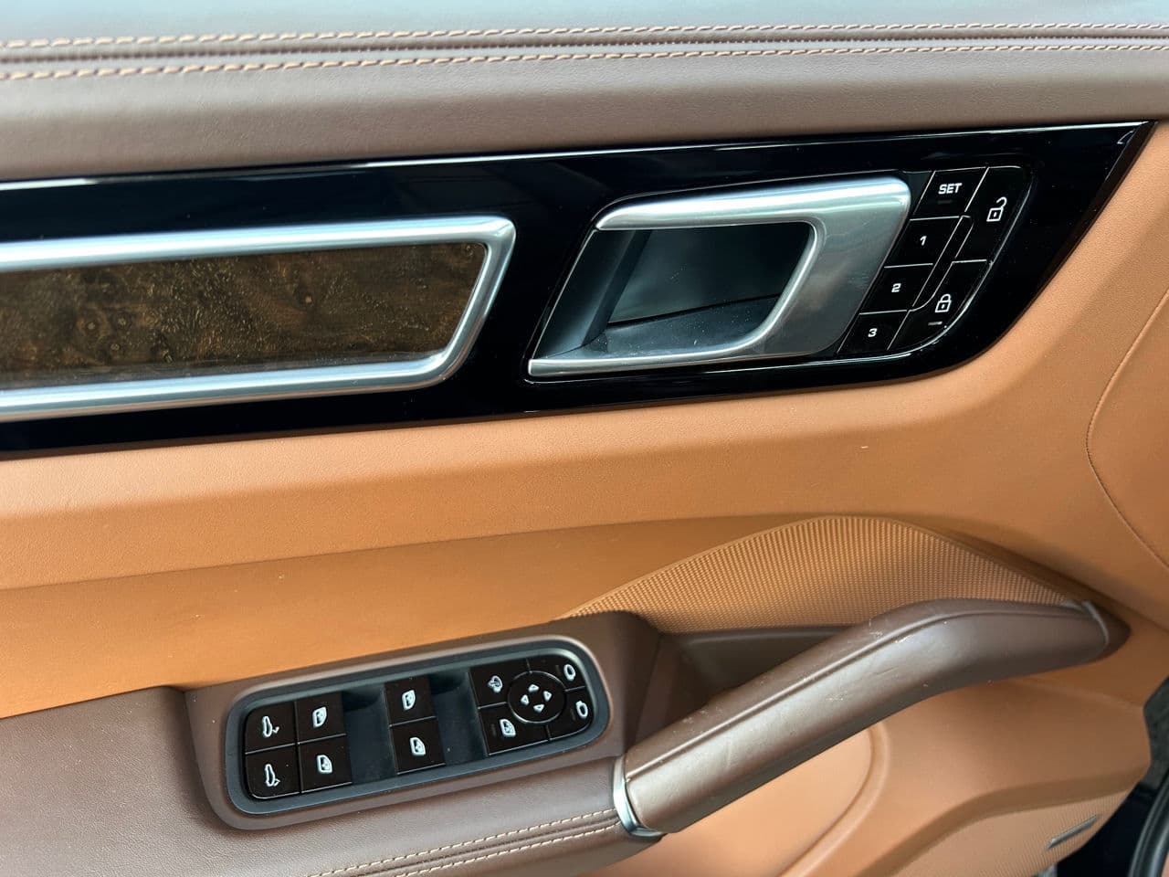 2019 Porsche Cayenne — Miniatură 6