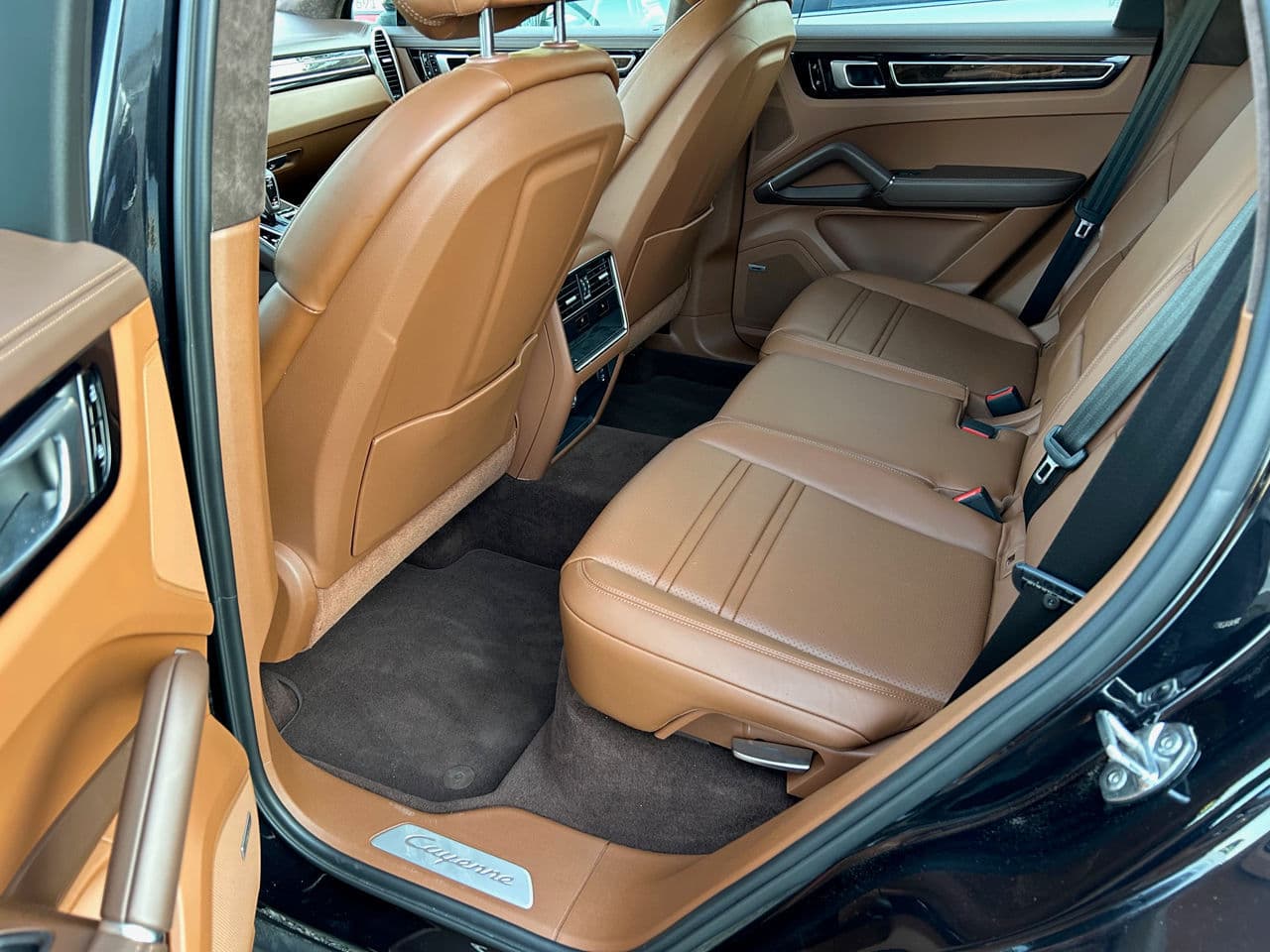 2019 Porsche Cayenne — Miniatură 16