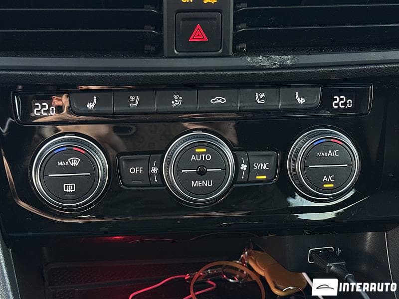 2020 Volkswagen Jetta GLI — Miniatură 11