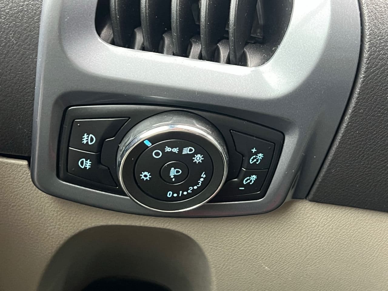 Ford Transit 2014 — Миниатюра 8