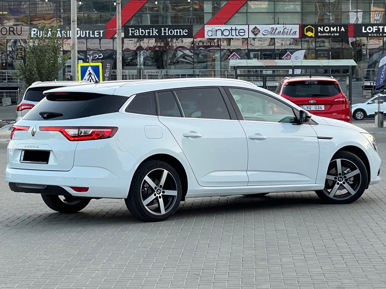 2019 Renault Megane — Miniatură 3