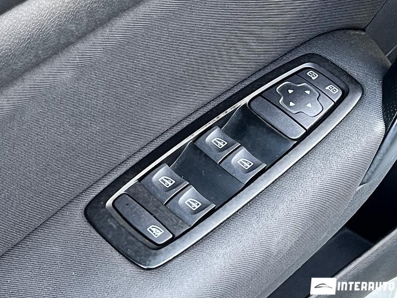 2019 Renault Megane — Miniatură 16