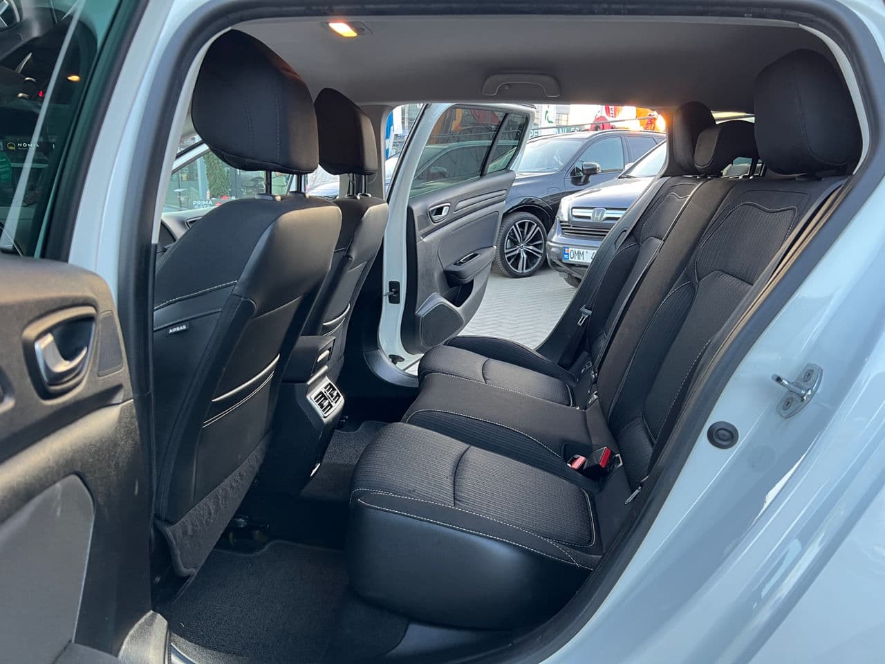 2019 Renault Megane — Miniatură 12