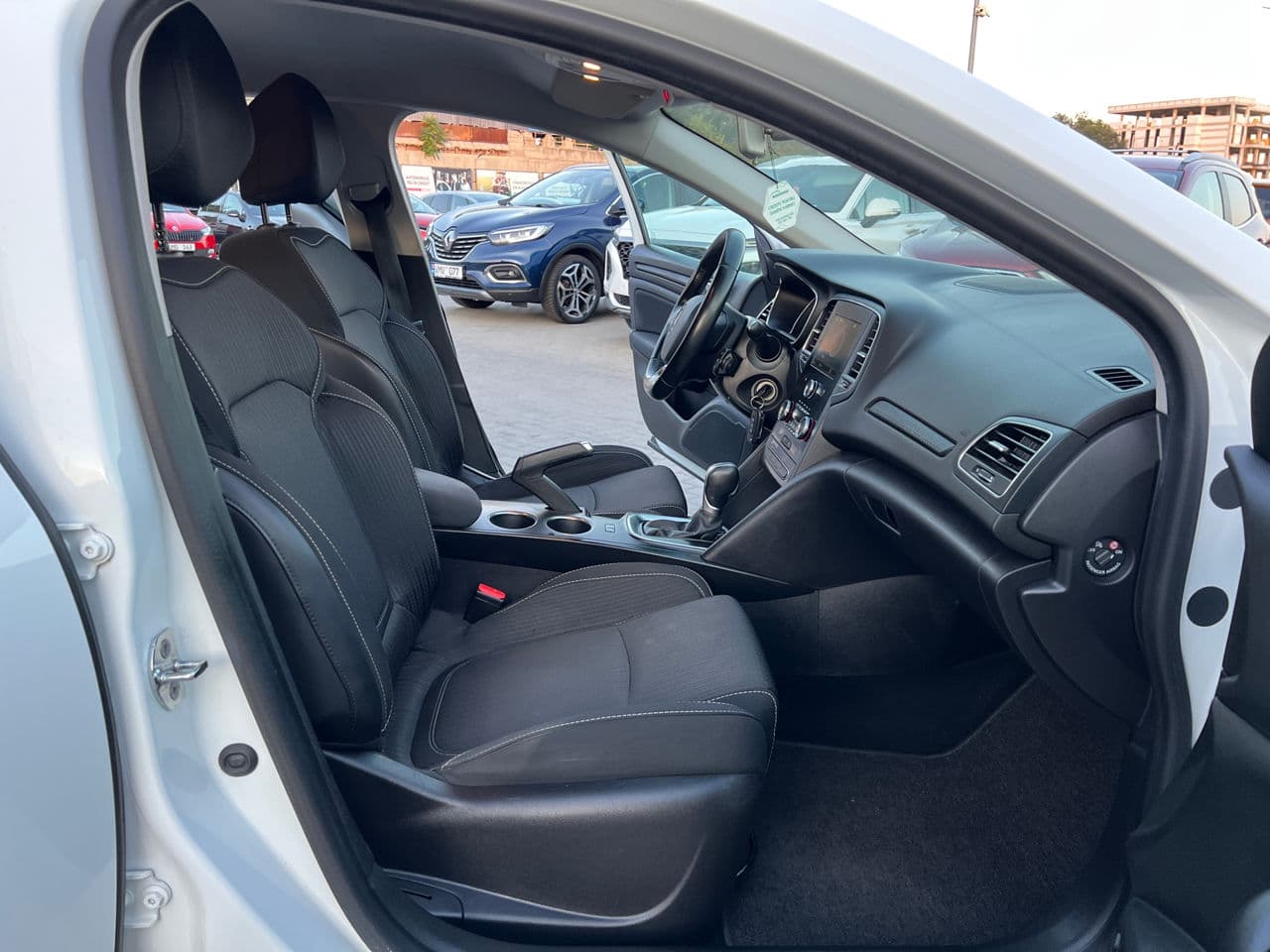 2019 Renault Megane — Miniatură 14