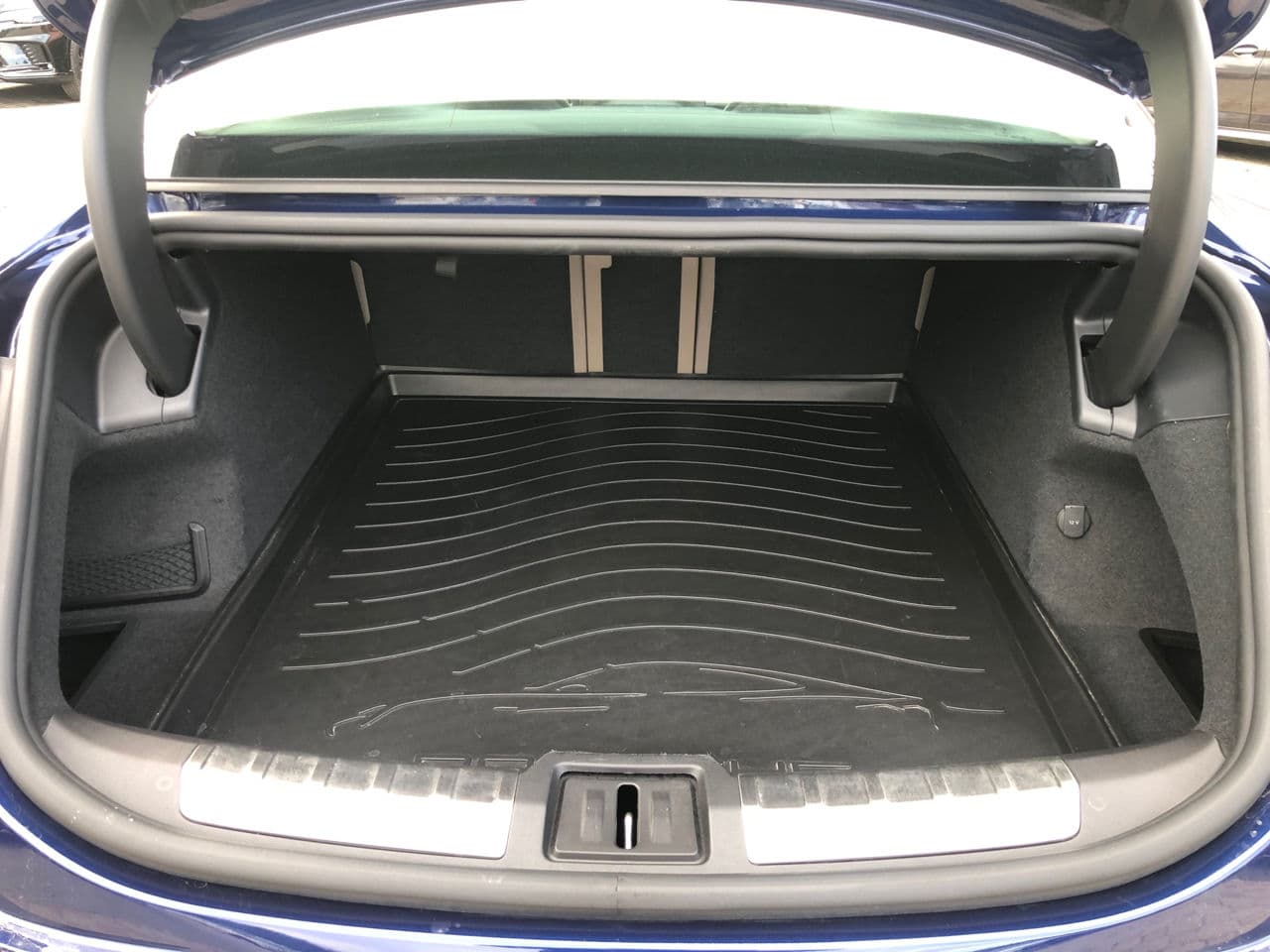 Porsche Taycan 4S 2022 — Миниатюра 23