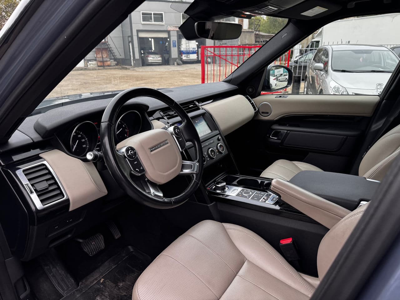 2018 Land Rover Discovery — Miniatură 5
