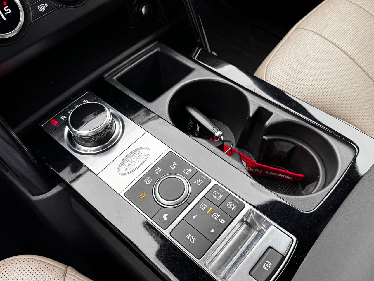 2018 Land Rover Discovery — Miniatură 10