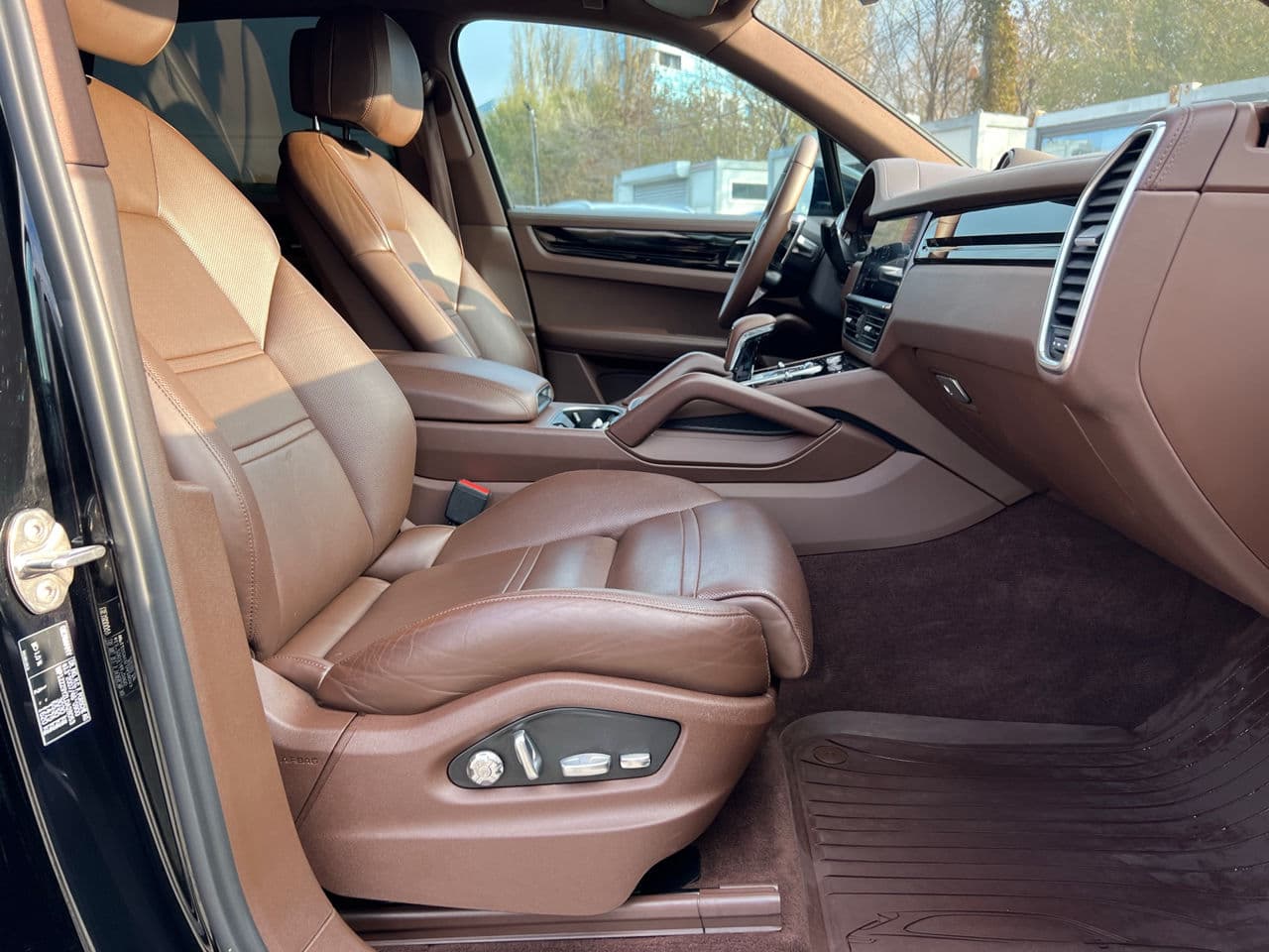 Porsche Cayenne E-Hybrid 2019 — Миниатюра 15