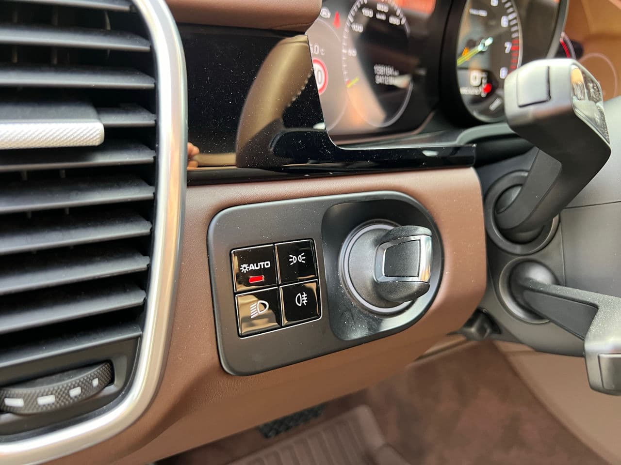 Porsche Cayenne E-Hybrid 2019 — Миниатюра 8