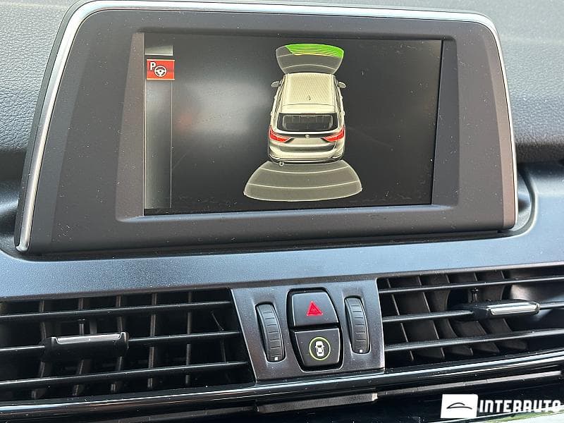 2017 BMW 216d — Miniatură 9