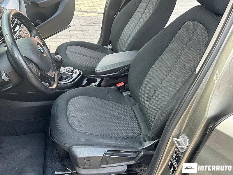 2017 BMW 216d — Miniatură 6