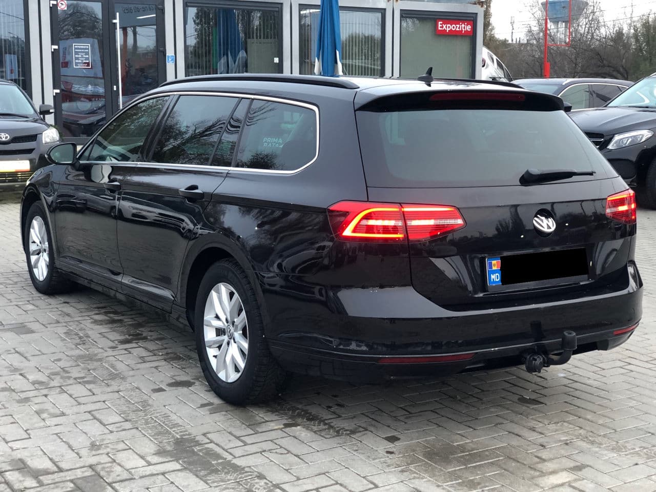 2017 Volkswagen Passat — Miniatură 2