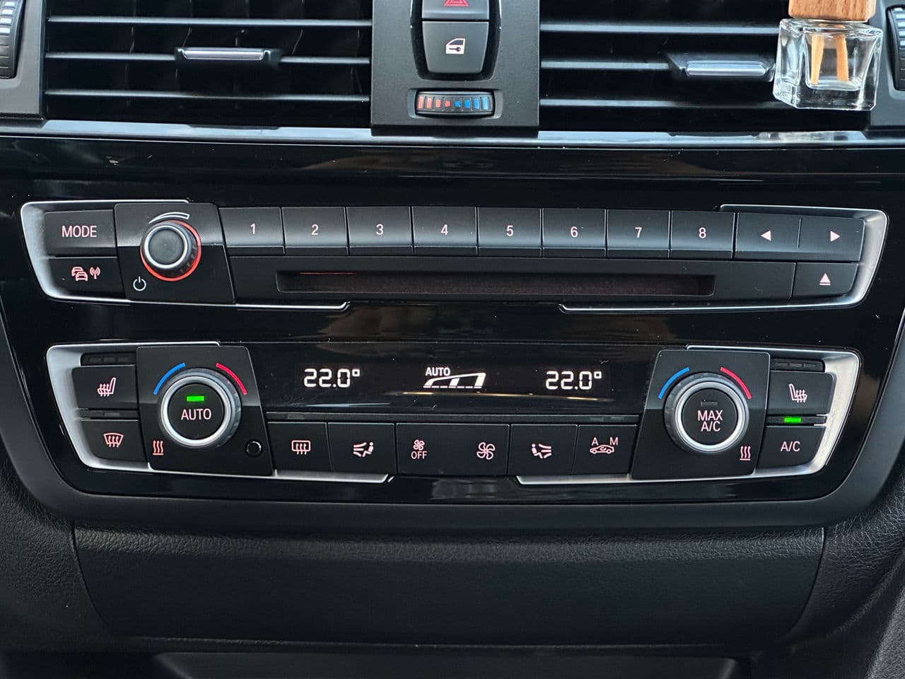 2016 BMW 420D — Miniatură 12