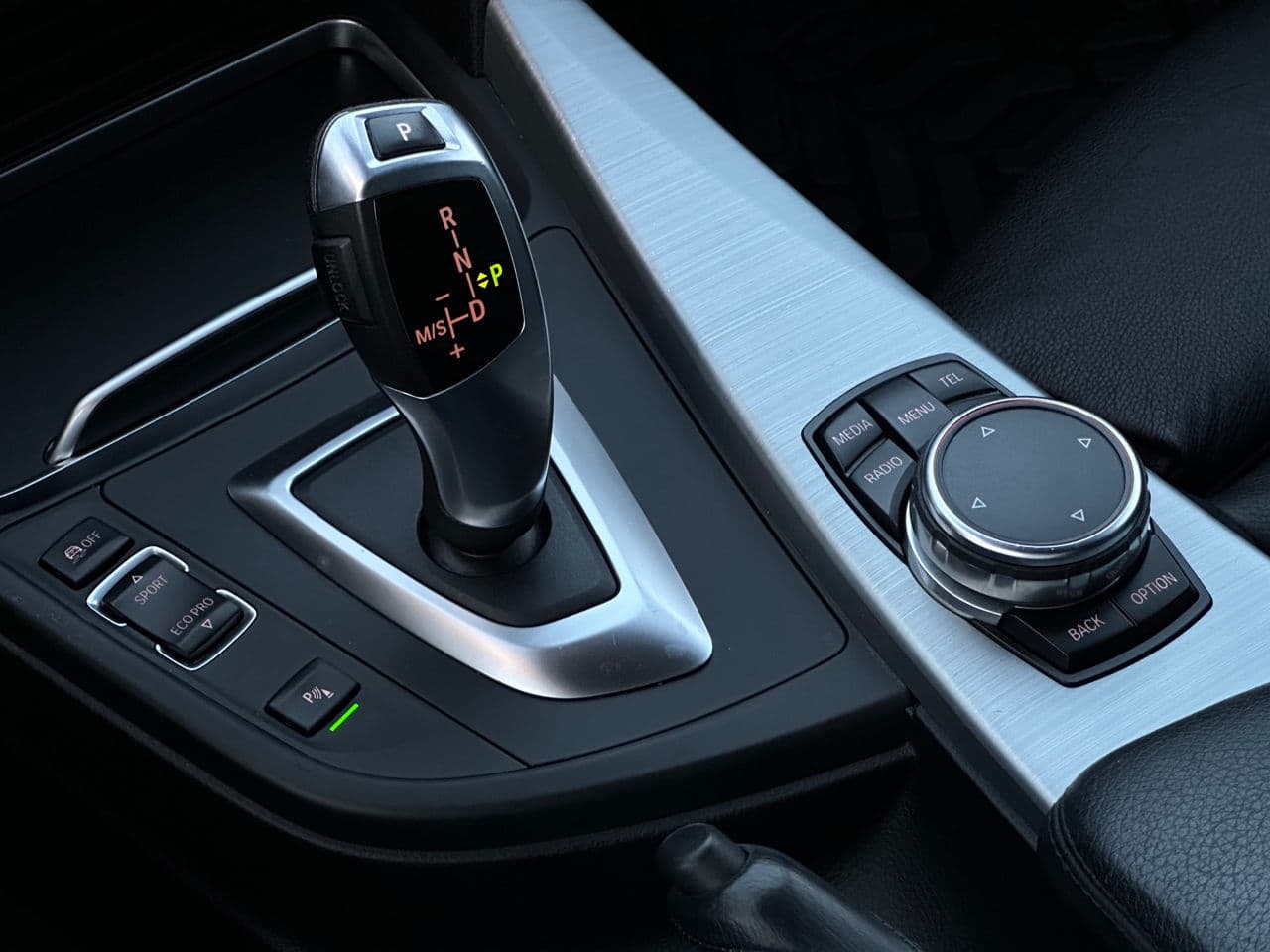 2016 BMW 420D — Miniatură 13