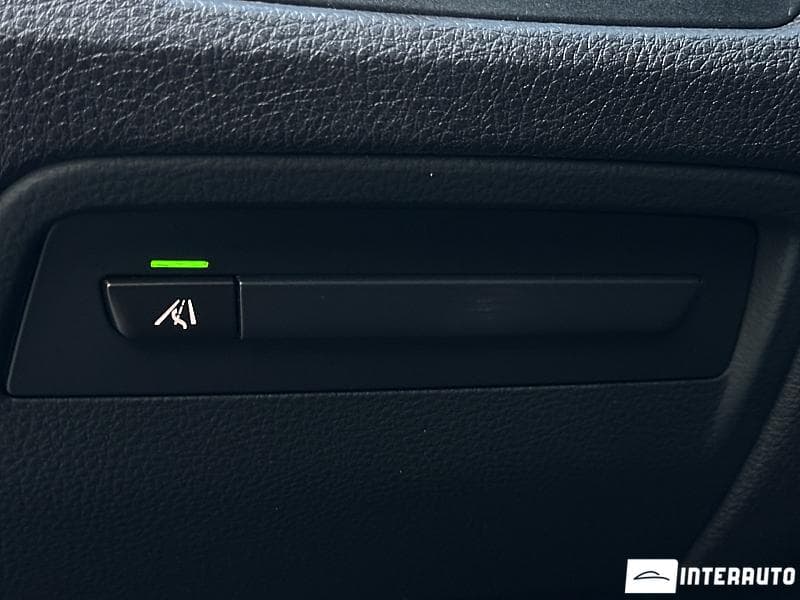 2016 BMW 420D — Miniatură 19