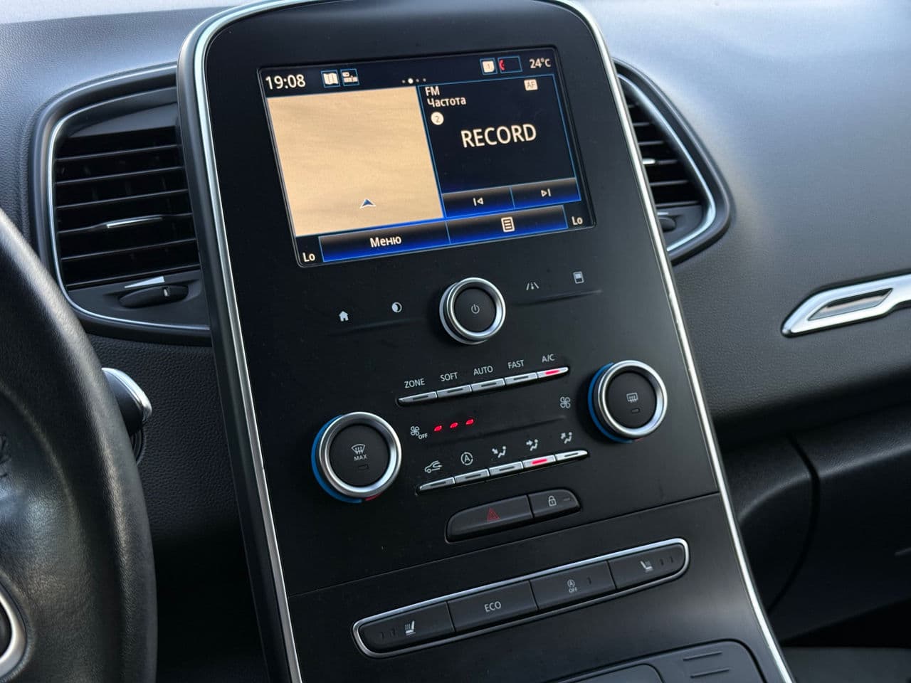 2016 Renault Scenic — Miniatură 11