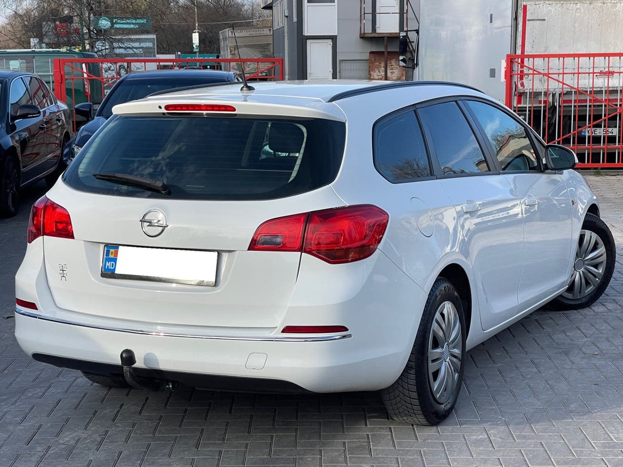 2013 Opel Astra — Miniatură 3